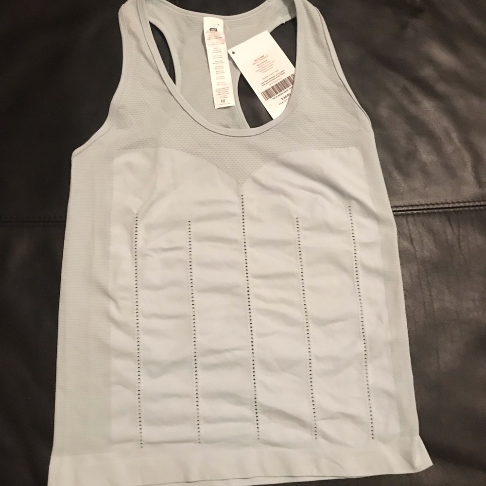 Fabletics Delta Tank Size Medium